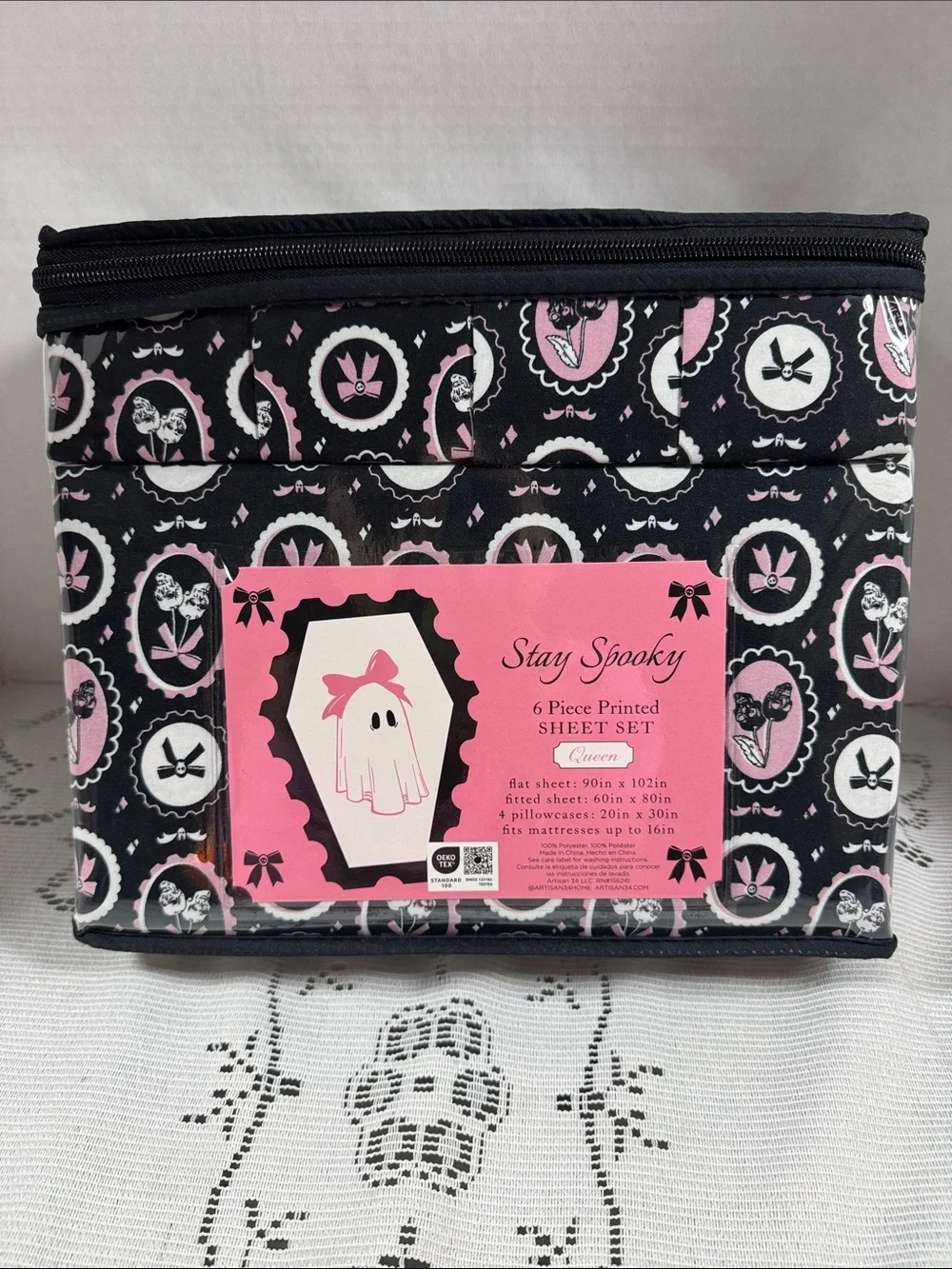 Stay Spooky Queen 6 Piece Sheet Set Black Pink Frames Skulls Bows Bats Halloween